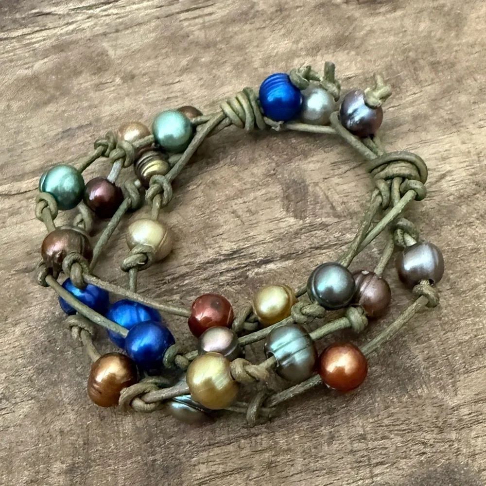 Multi-color, Multi-strand Pearl Necklace on Knotted Bracelet
